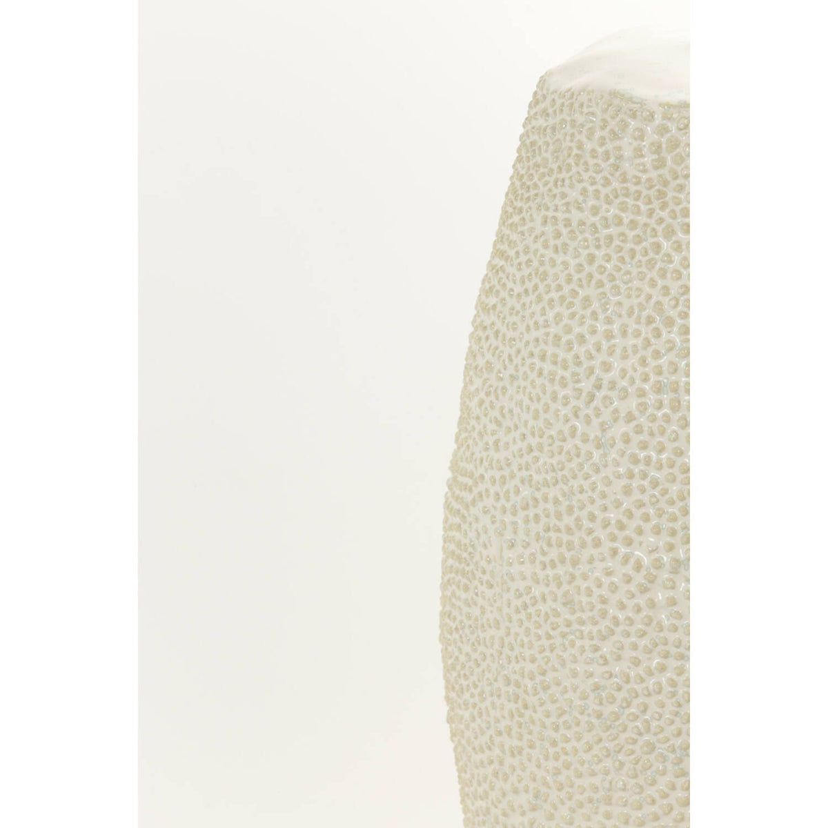 Crèmekleurige keramieken lampvoet van Light & Living met ovale vorm, structuurafwerking en E27 fitting.
