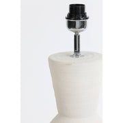 Naturelkleurige keramieken lampvoet met geometrische vorm en E27 fitting van Light & Living.