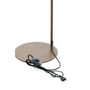 Houten lampvoet, steel en netsnoer met schakelaar in het snoer.