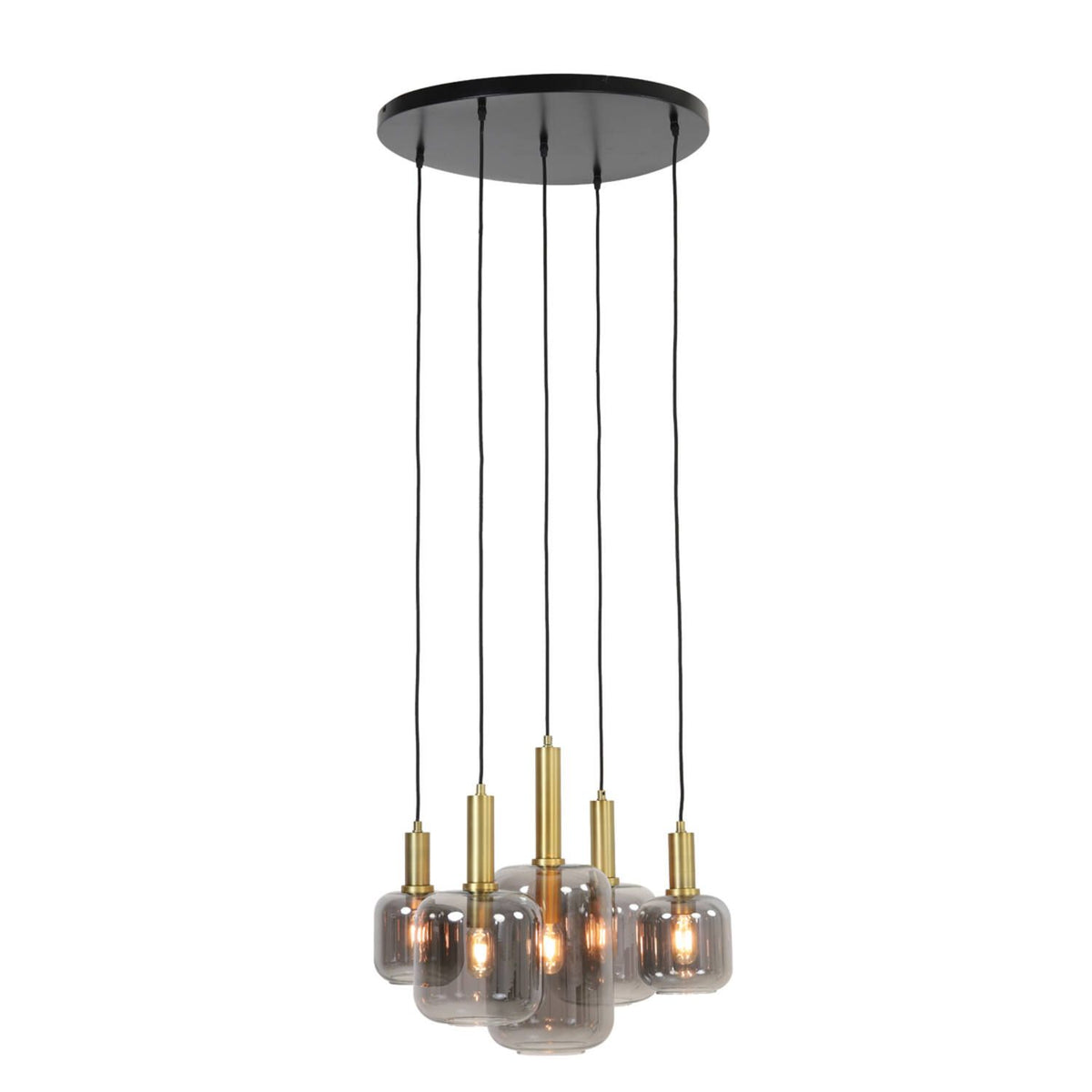 Zwarte en gouden kroonluchter met zes rookkleurige glazen kappen.