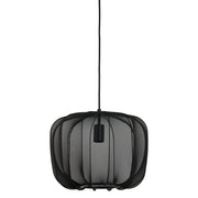 Hanglamp met zwart metalen gaas.