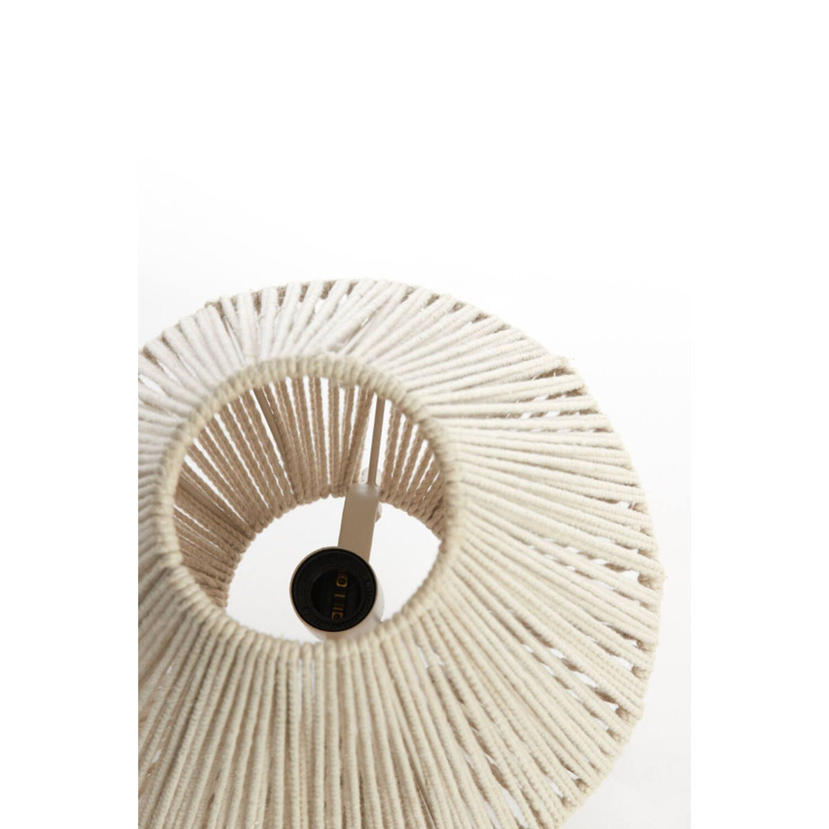 Tafellamp Light & Living met naturel gevlochten touw kap en warme sfeerverlichting.