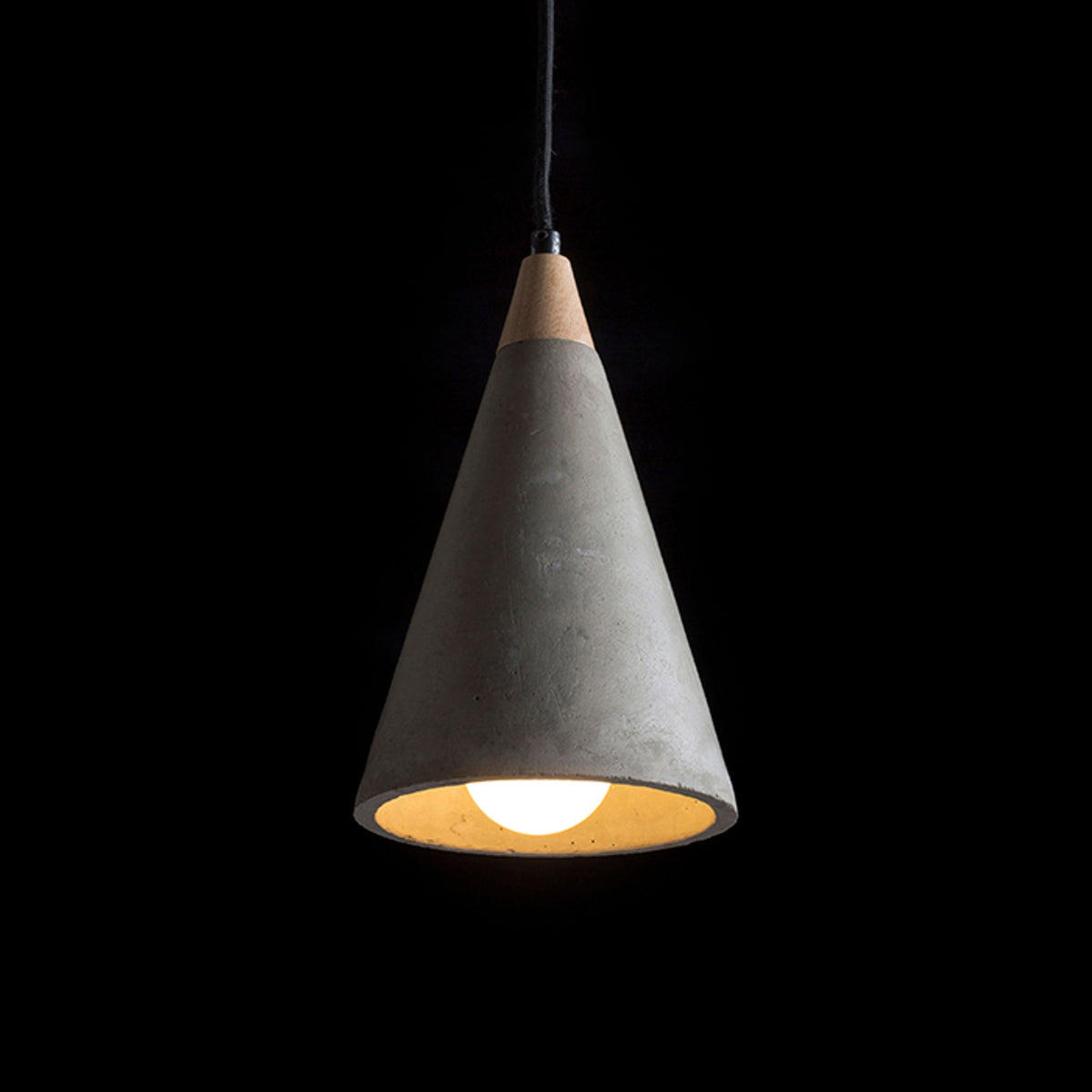 HEIDI hanglamp beton/hout van Rendl Light Studio