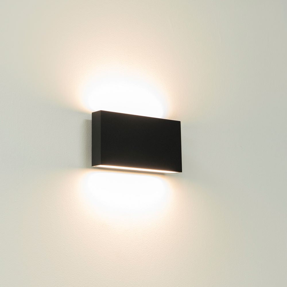 Box 2 wandlamp Zwart