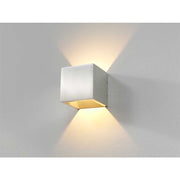 ArtDelight Cube – LED wandlamp IP65 6W 2700K – Kies kleur Aluminium