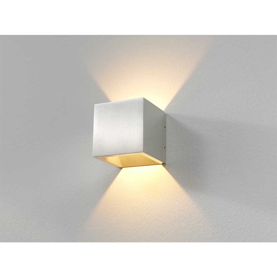 ArtDelight Cube – LED wandlamp IP65 6W 2700K – Kies kleur Aluminium