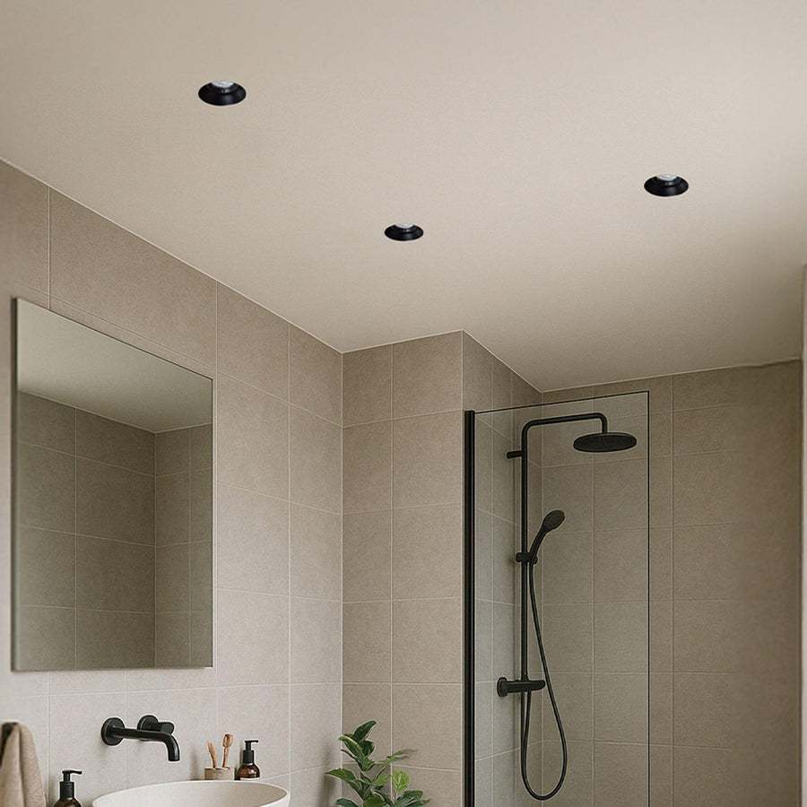 Zwarte IPSO R inbouwspot in modern interieur