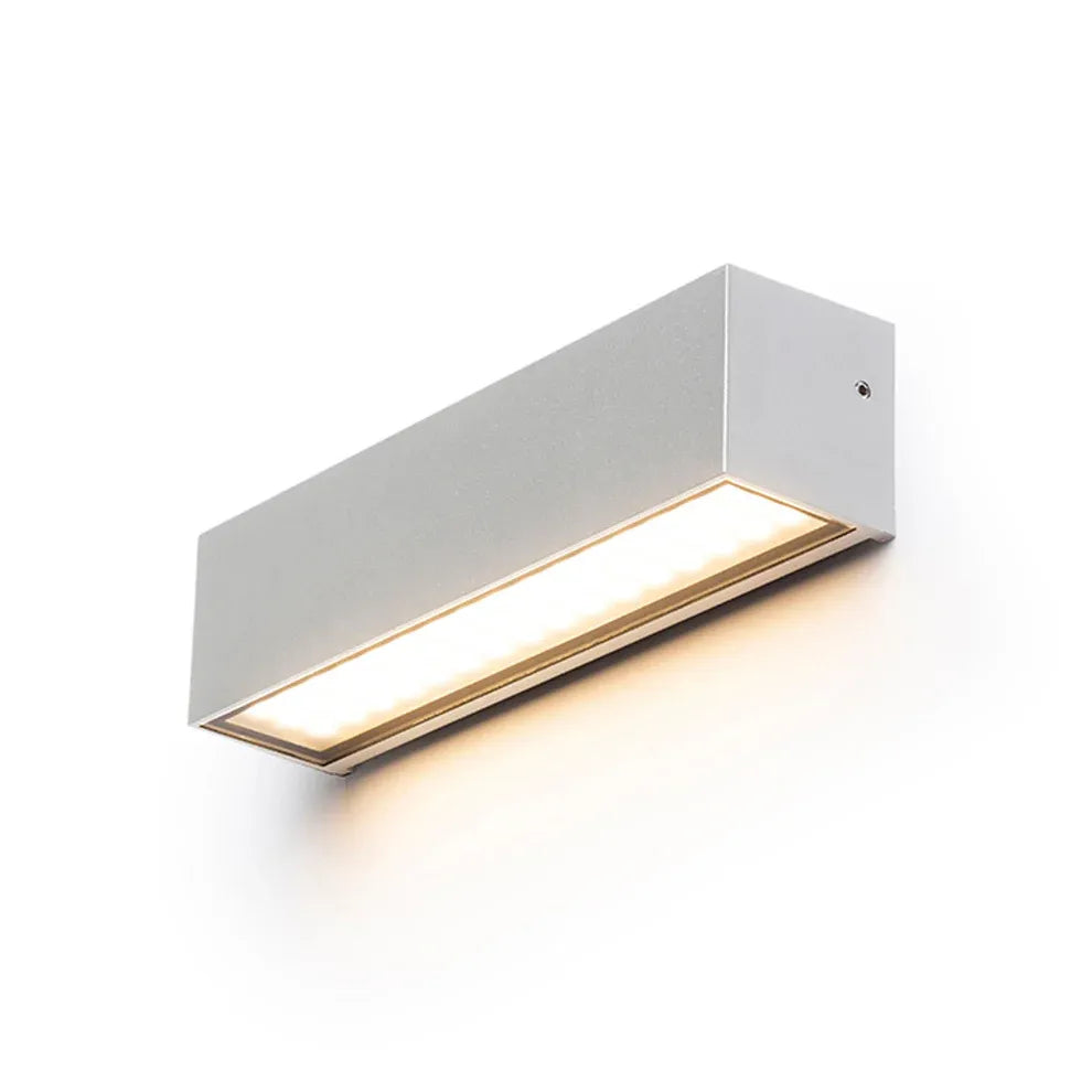 Camargue buitenlamp – moderne wandverlichting met strak en krachtig lichtbeeld IP65