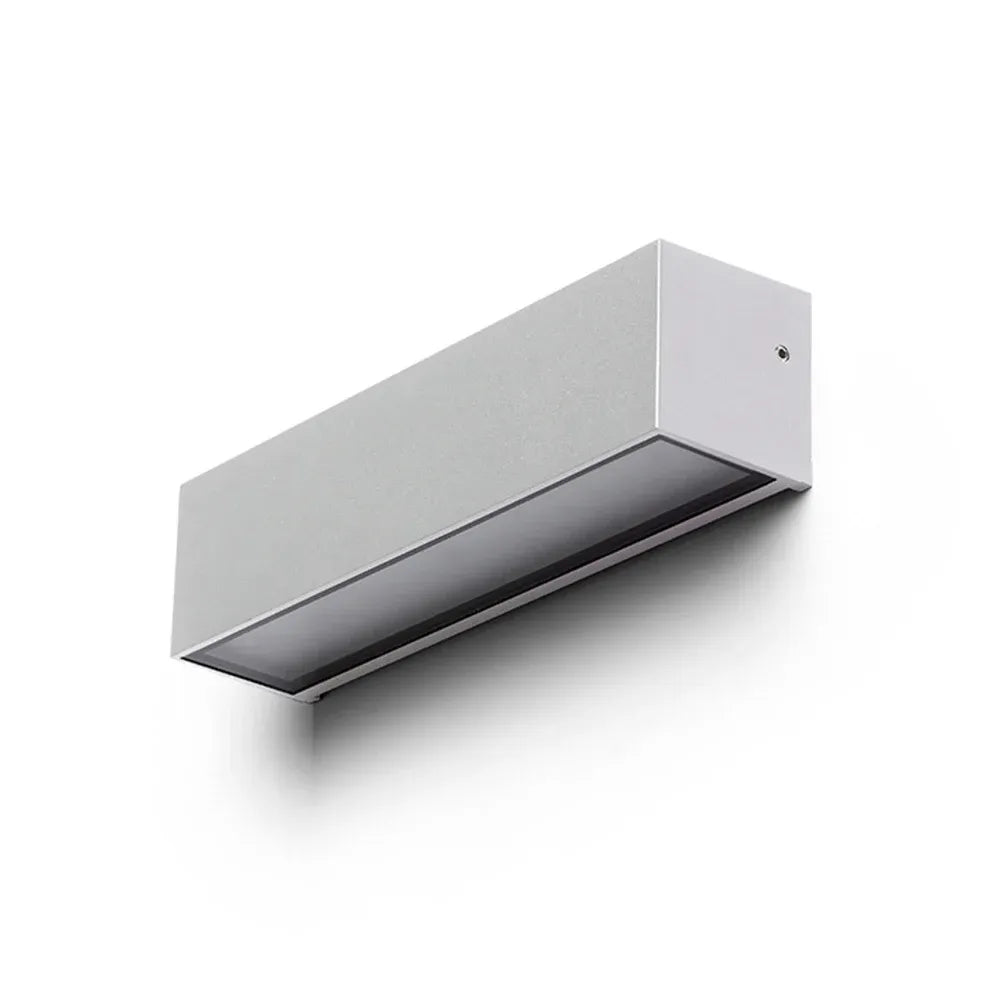 Camargue buitenlamp – moderne wandverlichting met strak en krachtig lichtbeeld IP65