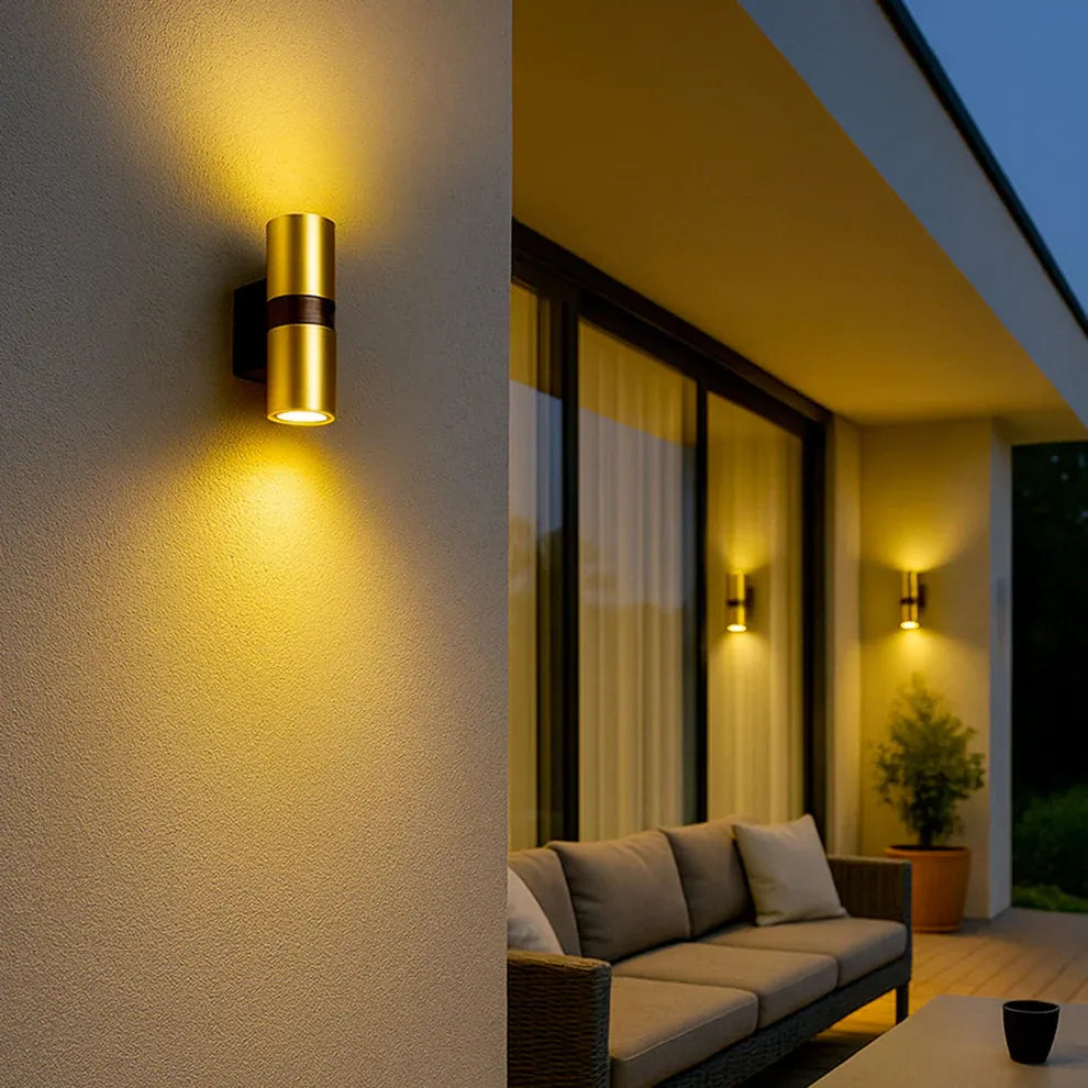 Buiten Wandlamp Mano – Luxe Up & Down Wandverlichting in Goud/Zwart (IP54)