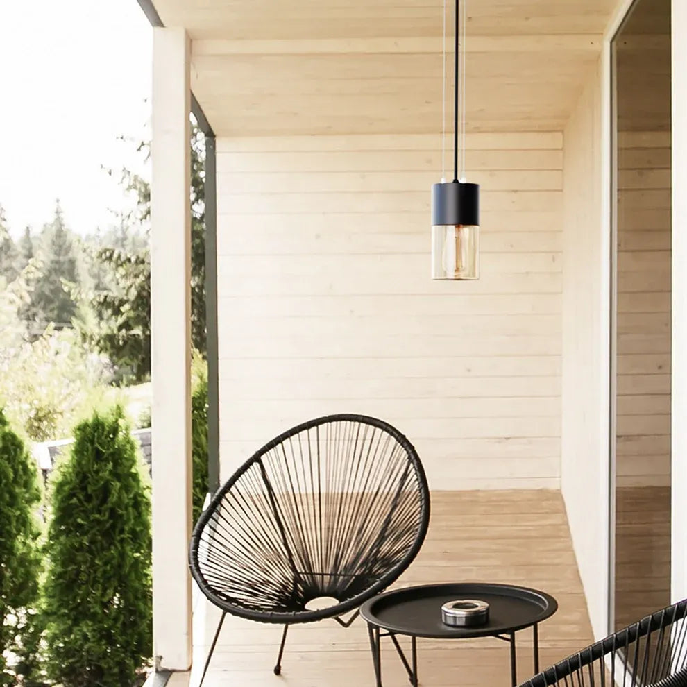 Hanglamp Quinn Buiten – Moderne Buitenlamp met Glas en Zwarte Afwerking