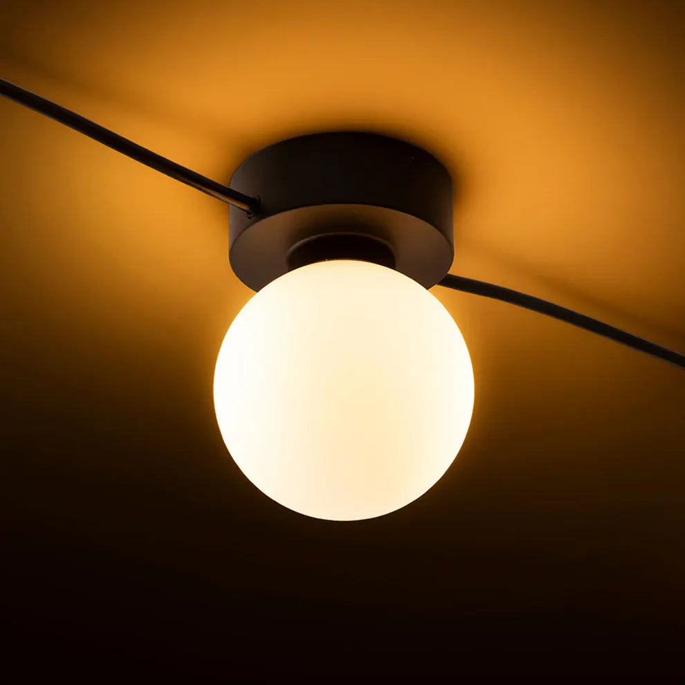 Plafondlamp Vela – moderne designlamp met speelse lijnen